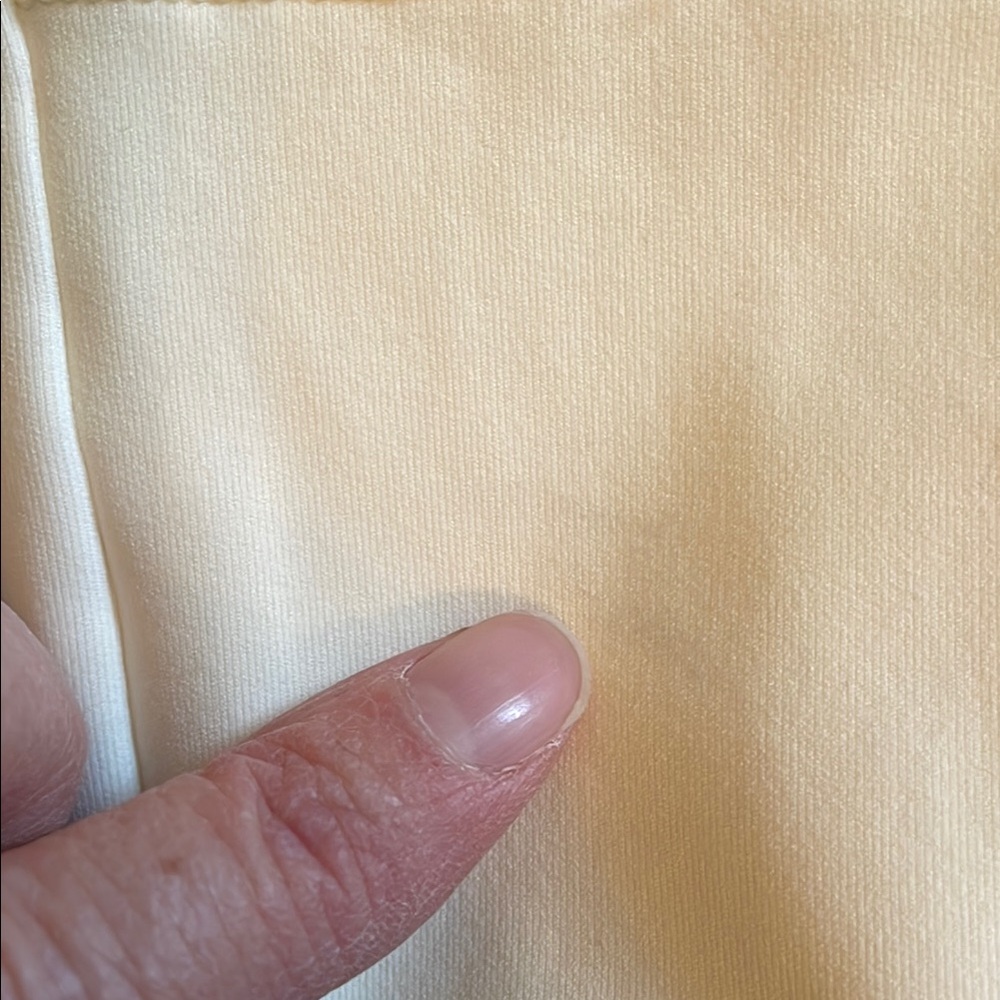 Lululemon Women's Off White jacket - Picture 8 of 8